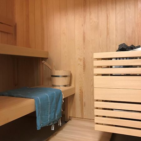 Lichtdurchflutete Ferienwohnung Mit Panorama-Sicht Und Schwimmbad/Sauna Muralto Exterior photo